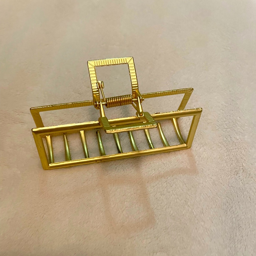 Gold hair clip